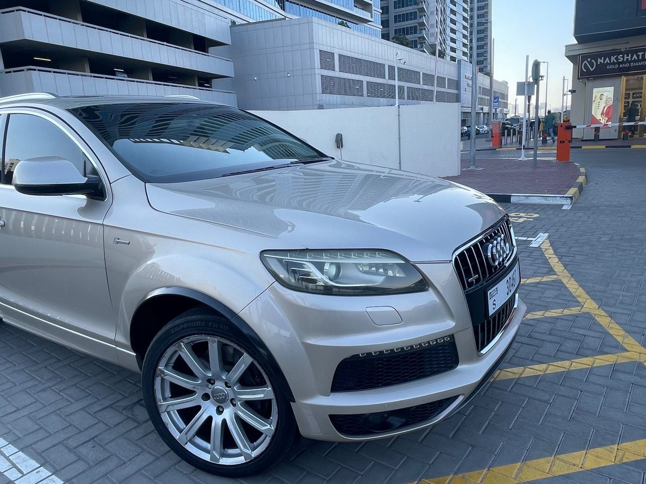 Audi Q7