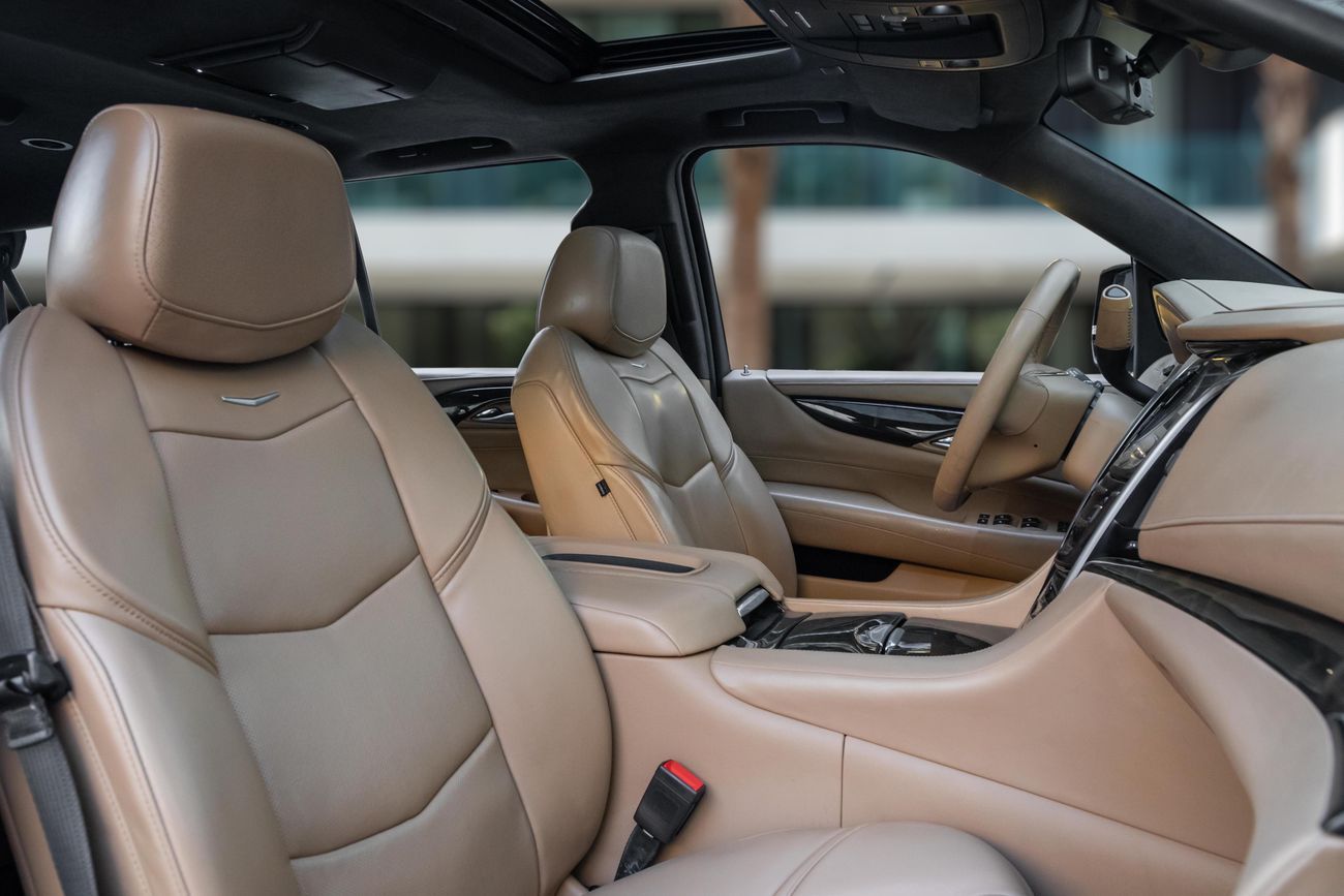 Cadillac Escalade Escalade Platinum ESV | 3,134 P.M | 0% Downpayment | Platinum ESV | Warranty