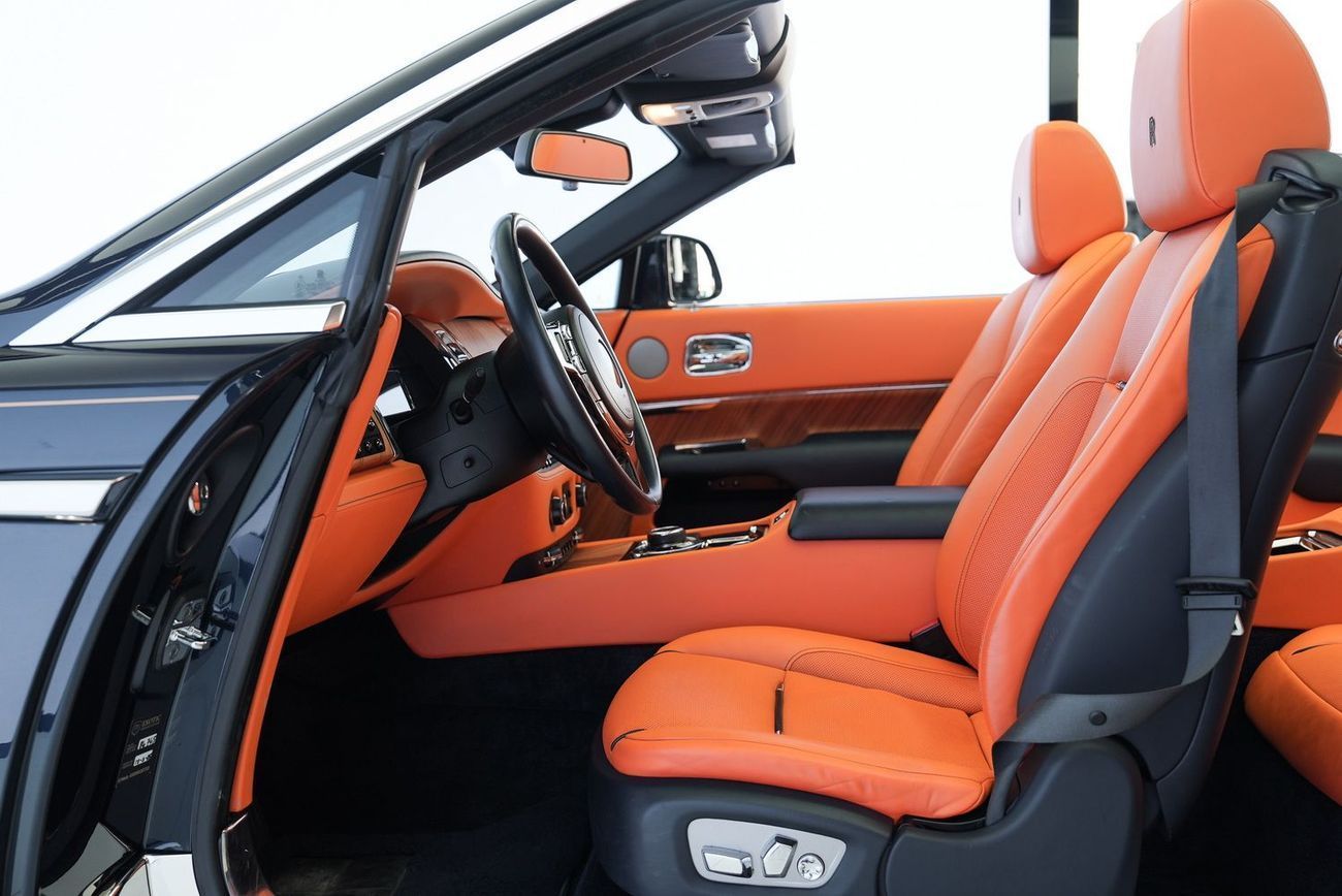 رولز رويس داون Rolls Royce Dawn