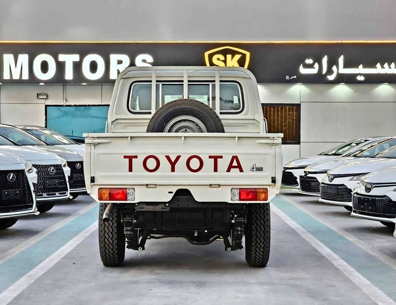 Toyota Land Cruiser Pick Up LC79 / DOUBLE CABIN / LEATHER SEATS / 4.2L V6 DIESEL M/T /4WD (CODE# LCPDD6A)