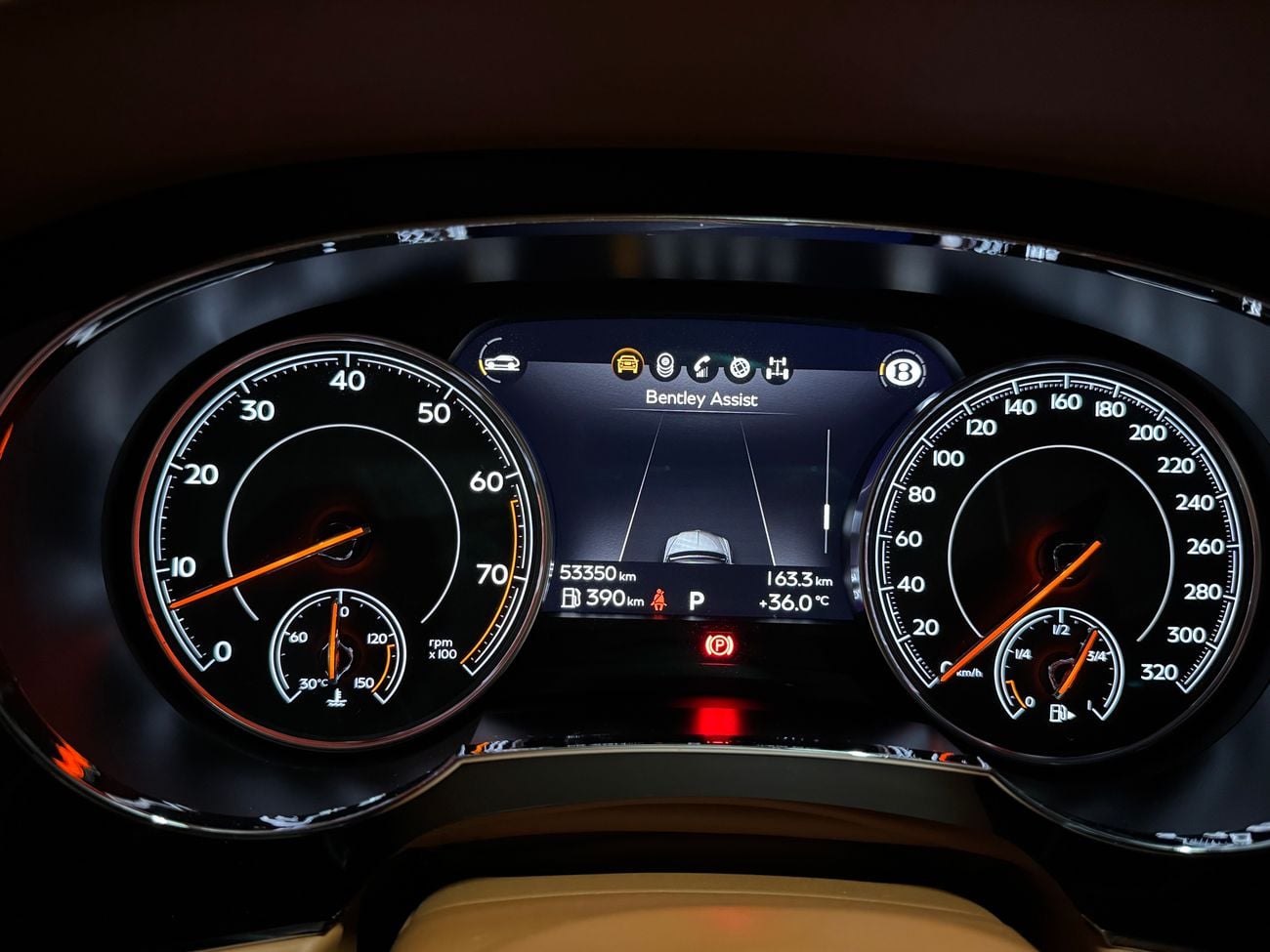 بنتلي بينتايجا Bentayga W12 4 seats “Exclusively for the true millionaire.”