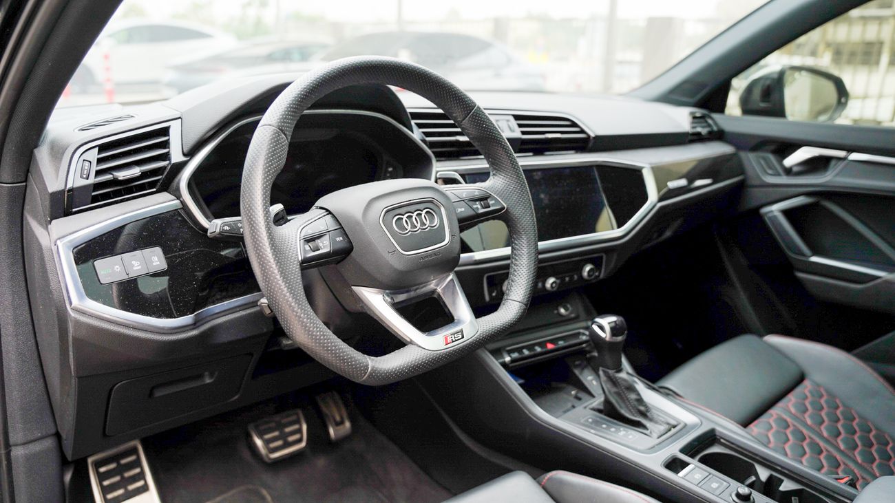 أودي RSQ3 Q3 RS SPORTBACKTFSI 2.5 L 400 HP