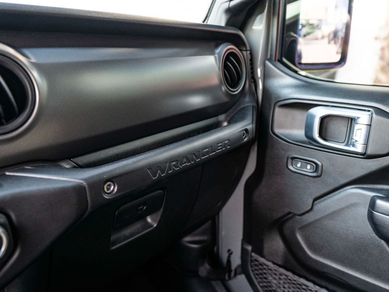 جيب رانجلر Sport 3.6L A/T (5 Seater)