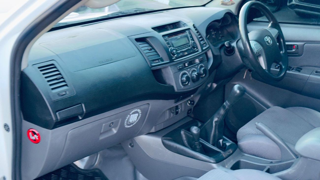 تويوتا هيلوكس PREMIUM BULL BAR INSTALLED | SPORTS BAR WITH BASKET | 3.0L DIESEL ENGINE | RHD | 2012 | MANUAL TRANS