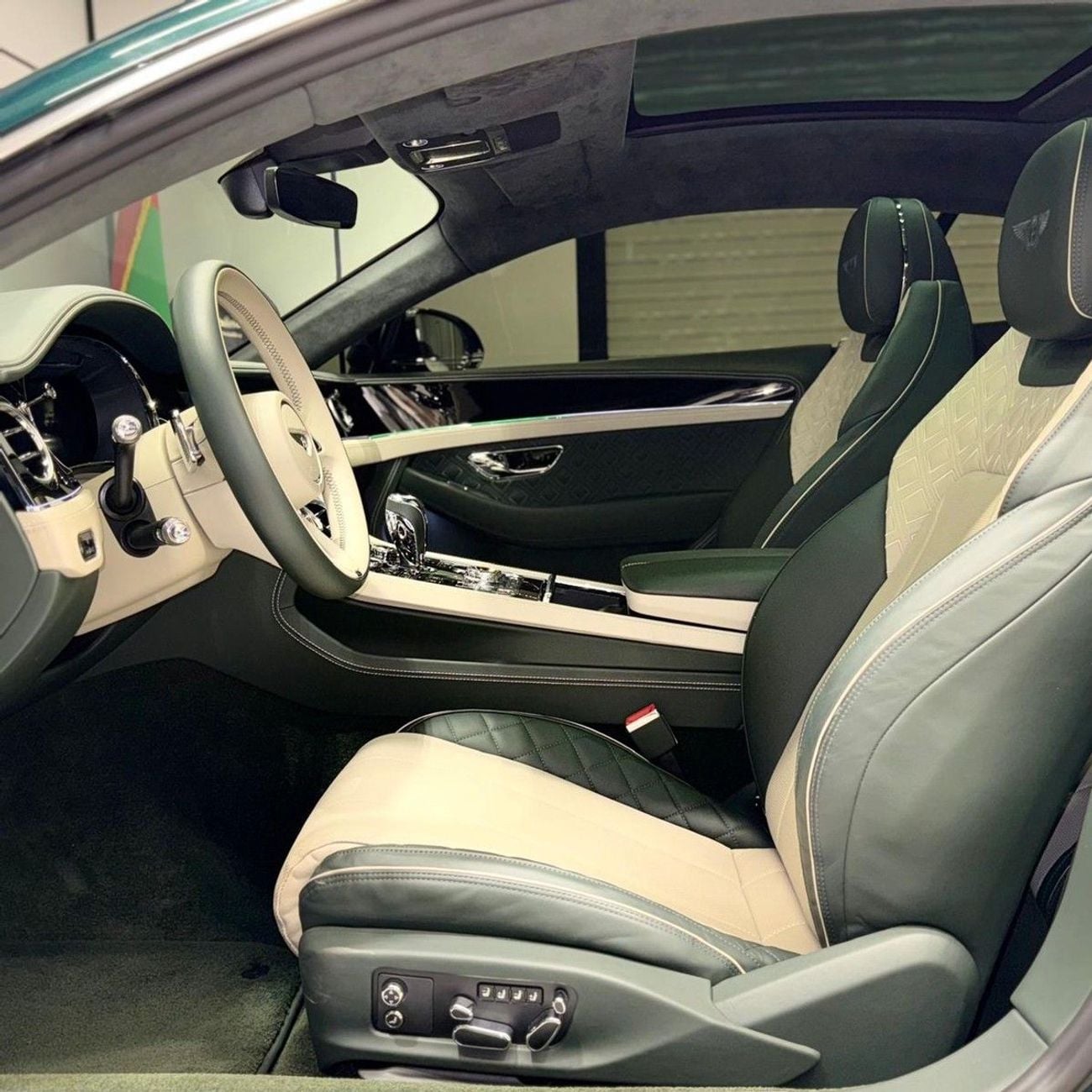 Bentley Continental GT W12 Bentley Continental GT 2021 GCC specs