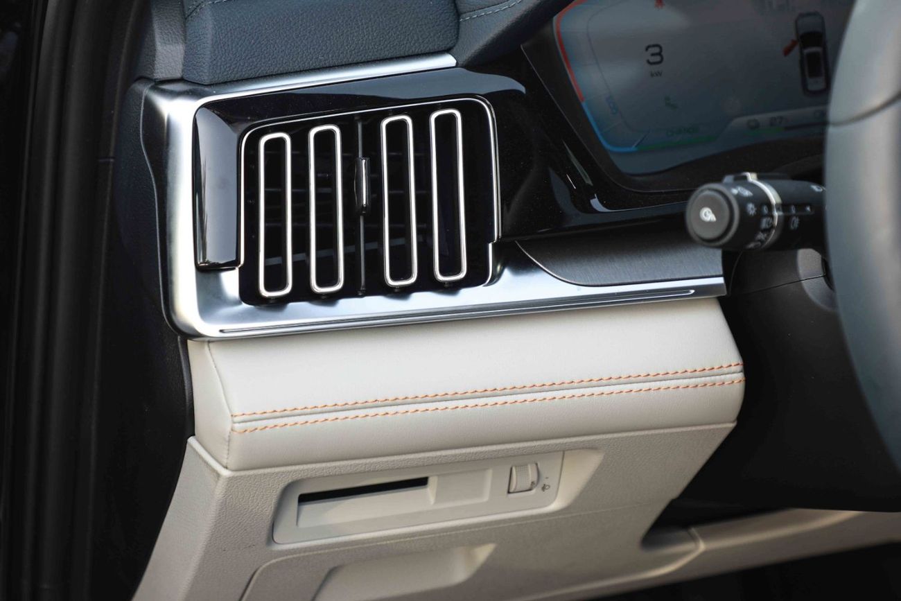 بي واي دي سونغ بلس 2024 BYD Song Plus Honor Flagship Plus - رمادي من الداخل أزرق ورمادي | تصدير فقط