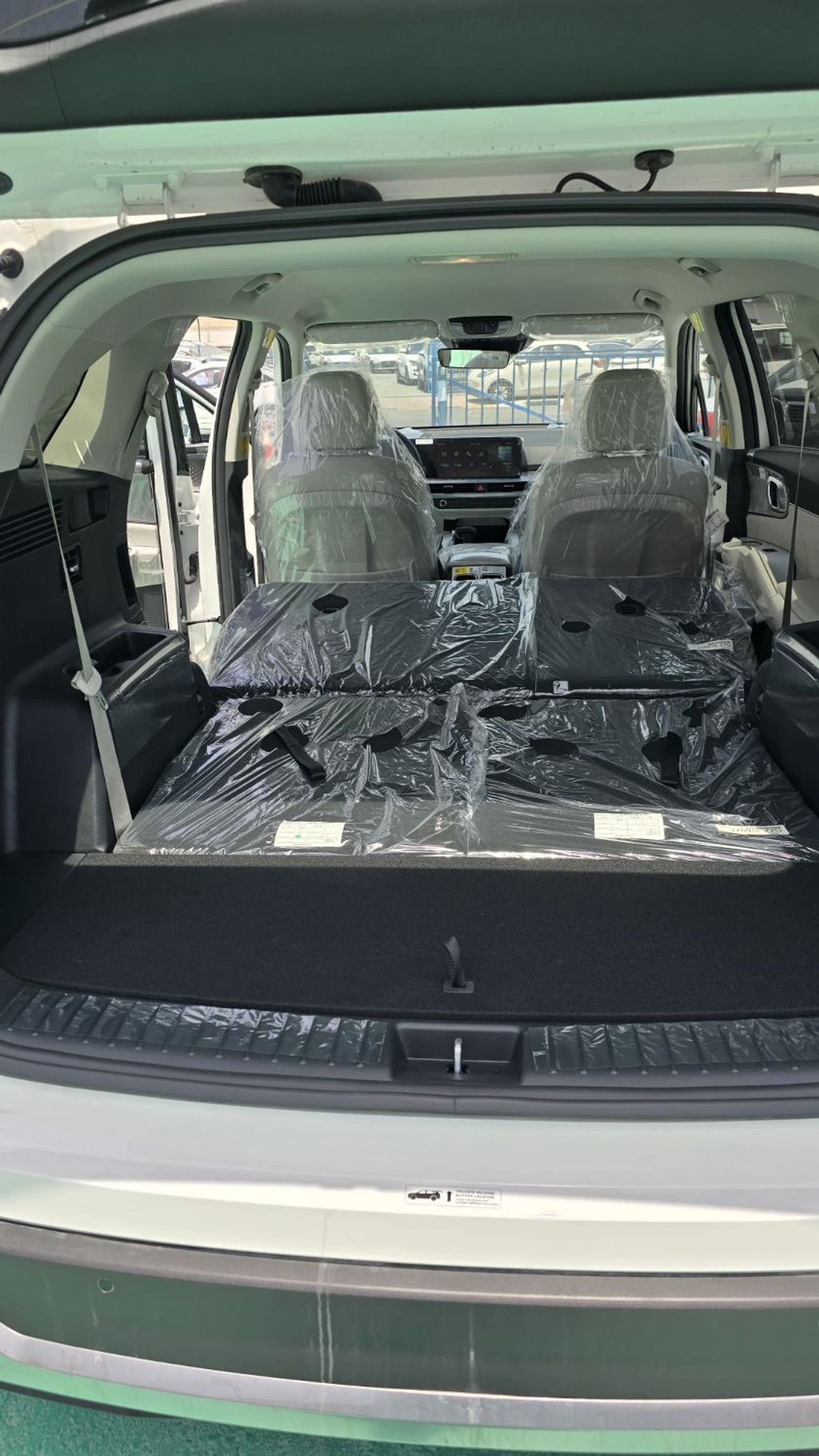 Kia Sorento Base 2.4L FWD