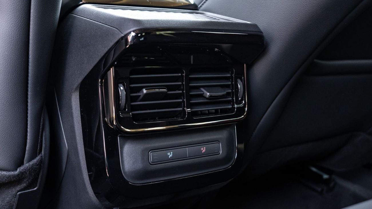 Land Rover Range Rover Evoque 2025 | RANGE ROVER EVOQUE 249PS PREMIUM HONOR