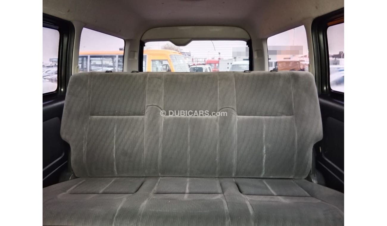 تويوتا هاياس TOYOTA HIACE VAN RIGHT HAND DRIVE(PM03728)