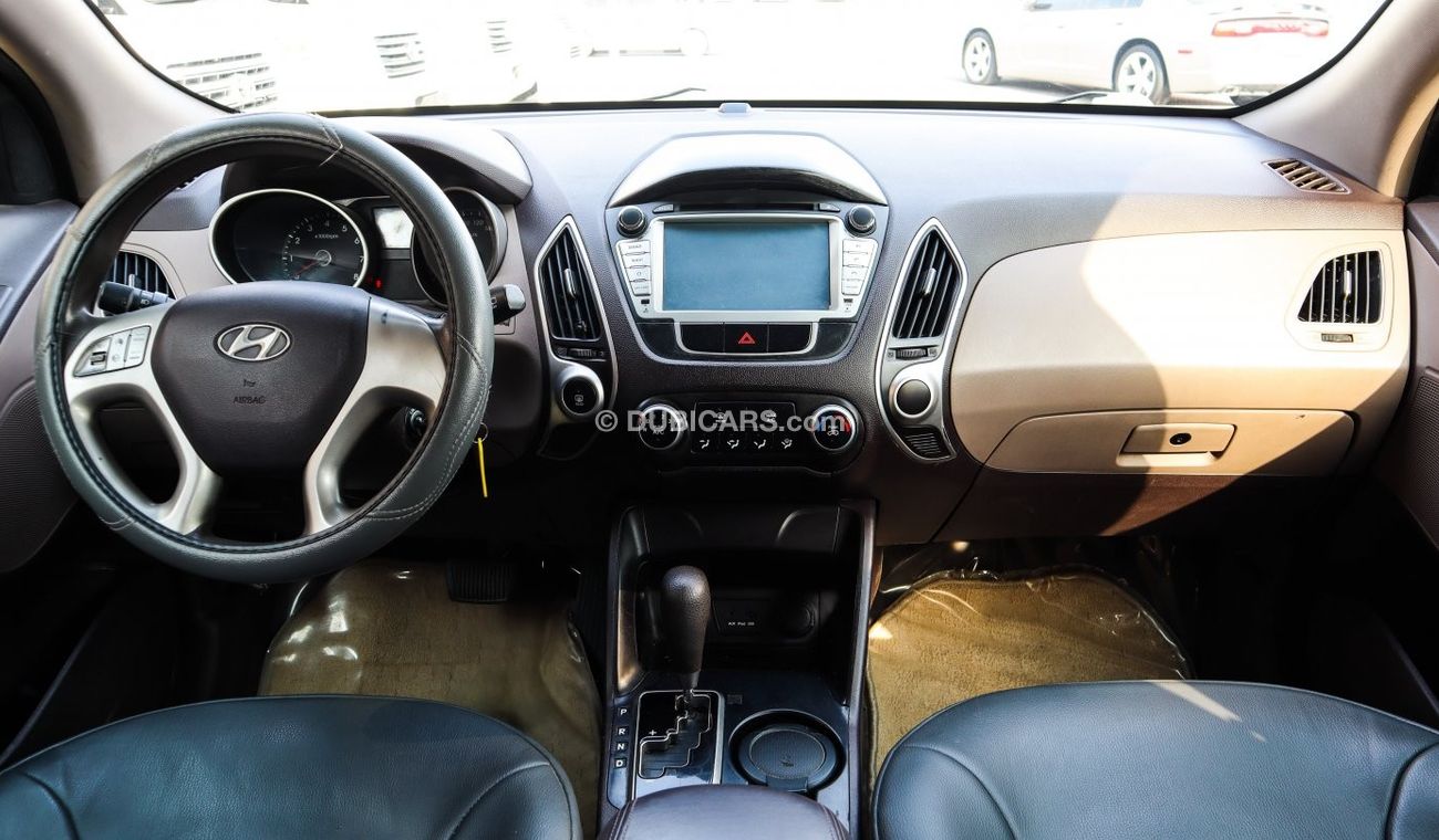 Hyundai Tucson Tucson 2014 full option GCC clean car