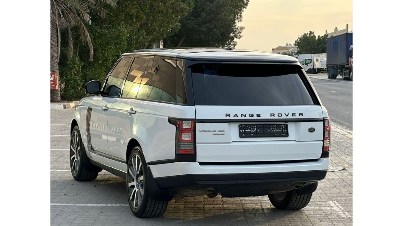 Used Land Rover Range Rover 2014 for sale in Dubai - 708305