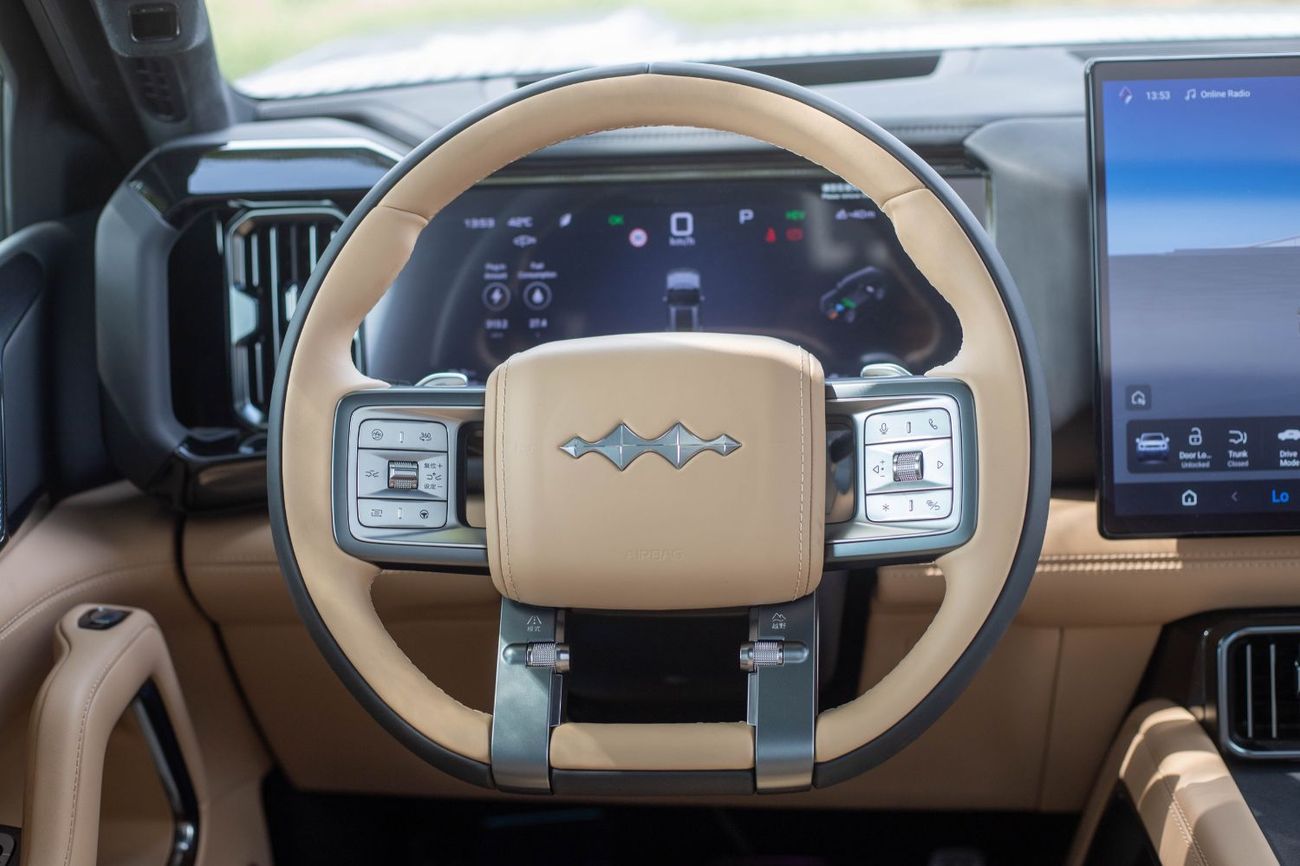 BYD Leopard 8 Smart and Brave Flagship Edition (7 Seats)