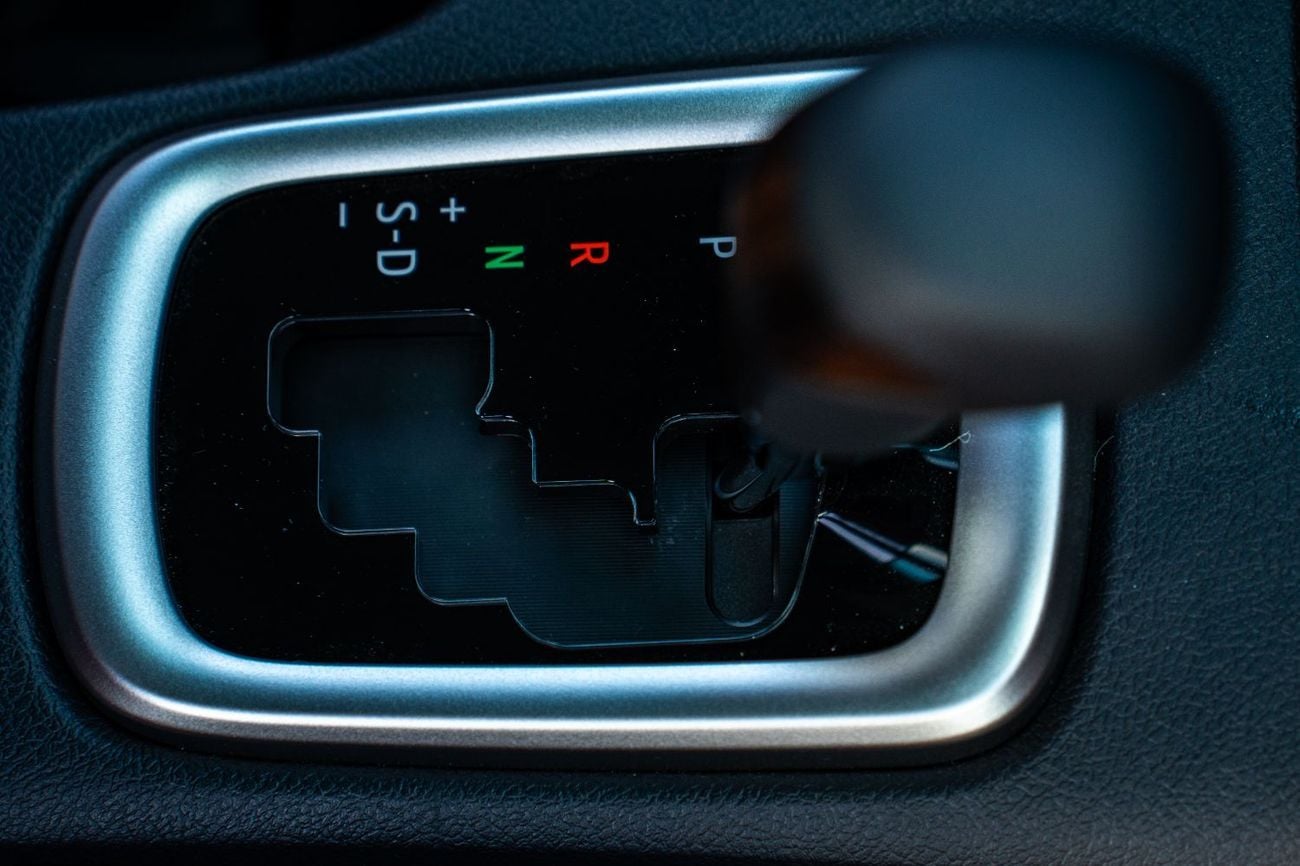 Toyota Hilux 2026 Toyota Hilux  SR5 D/C  (4.0 L) 4X4