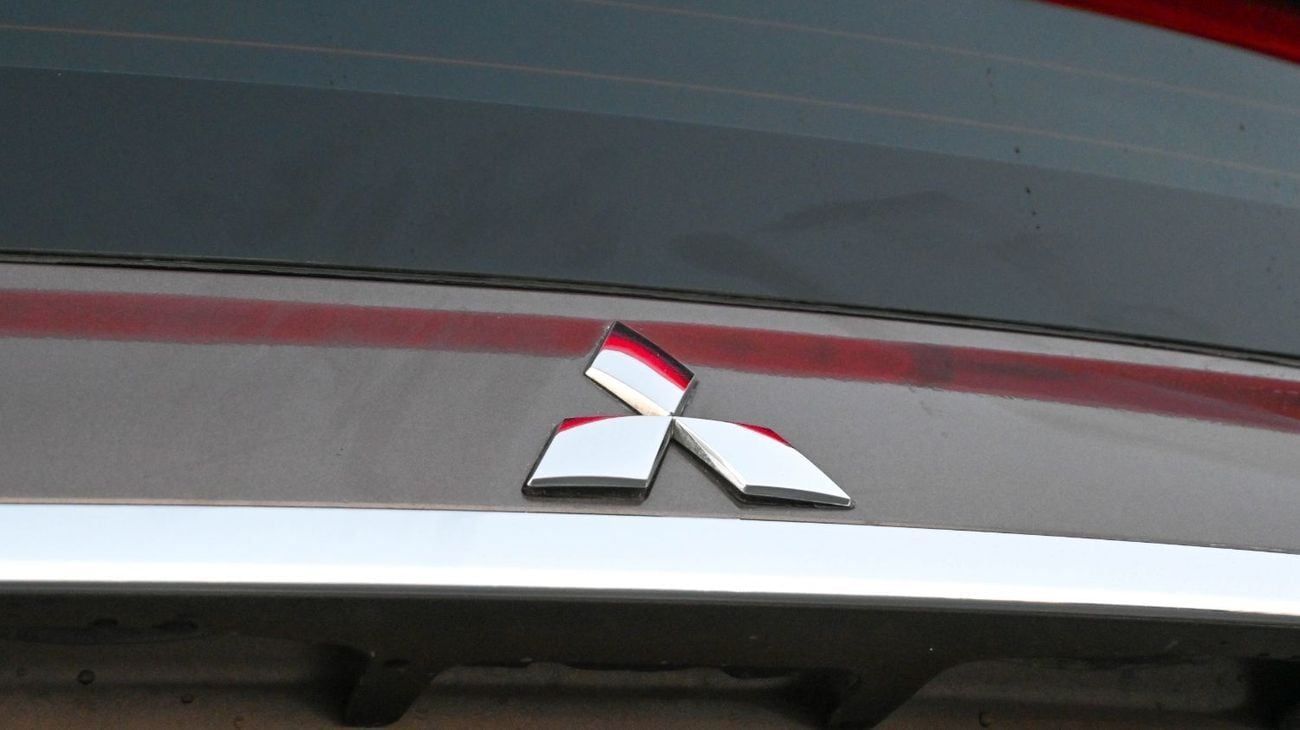 Mitsubishi Eclipse MITSUBISHI ECLIPSE CROSS 2018 GCC IN EXCELLENT CONDITION