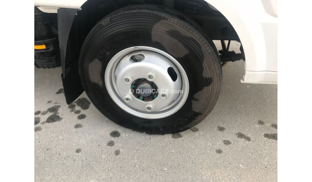 Kia K4000 3.0L