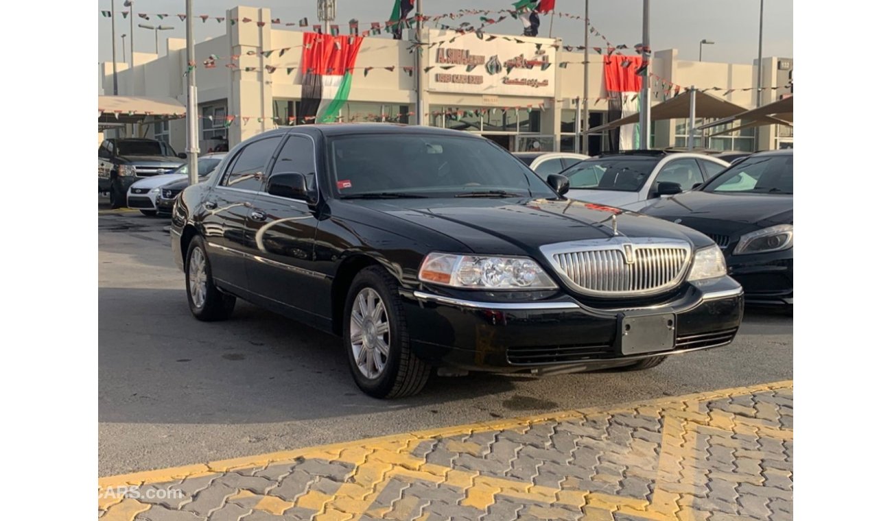 Lincoln Town Car 2011, American Black