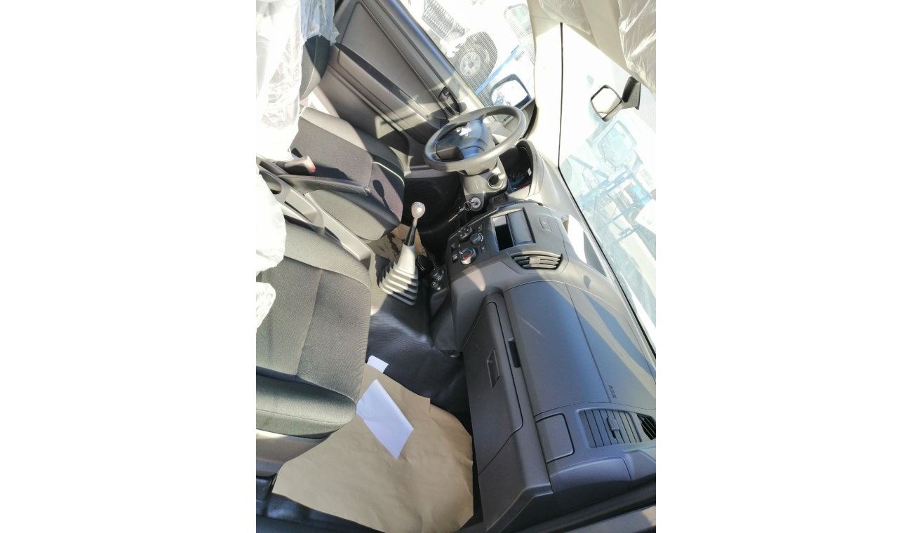 Isuzu D-Max deseil 4x4 manual  gear