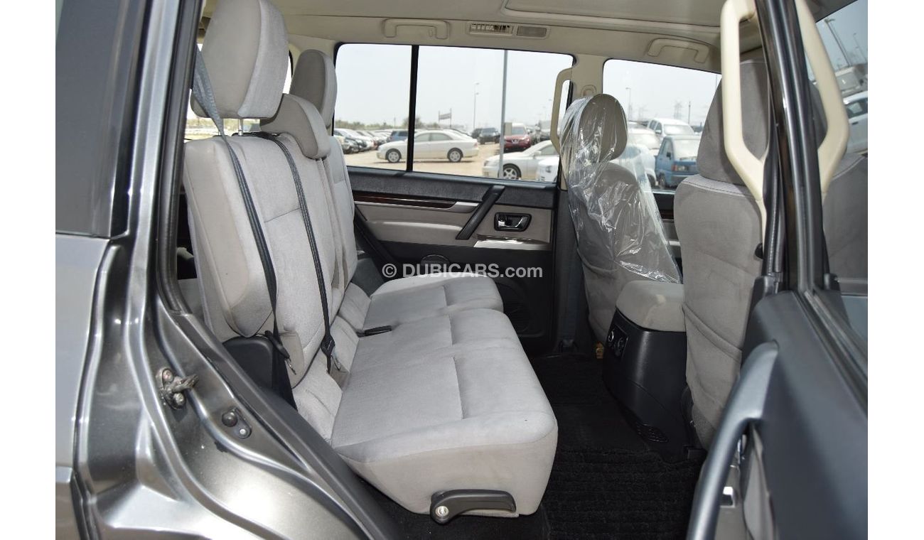 ميتسوبيشي باجيرو Full option accident free