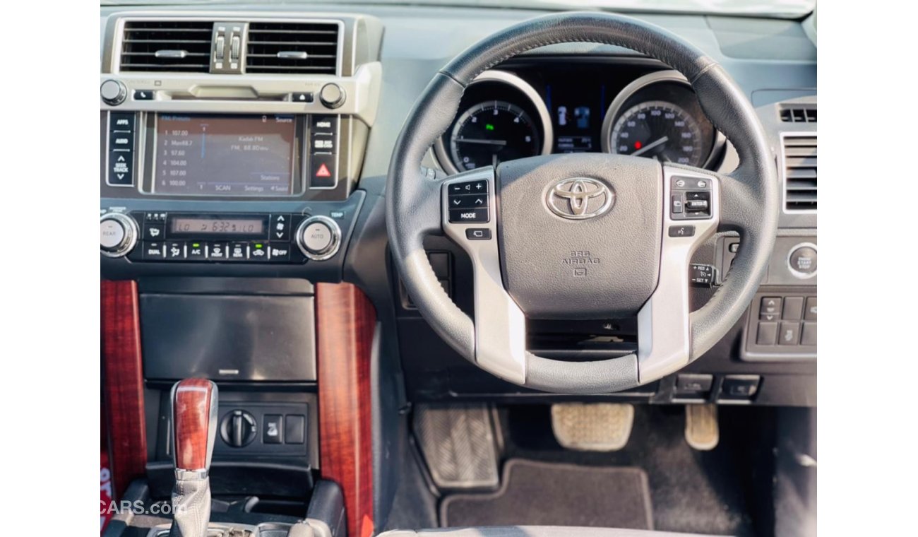 Toyota Prado TOYOTA PRADO DIESEL ENGINE 2.8 MODEL 2017 FULL OPTION SEVEN SEATER