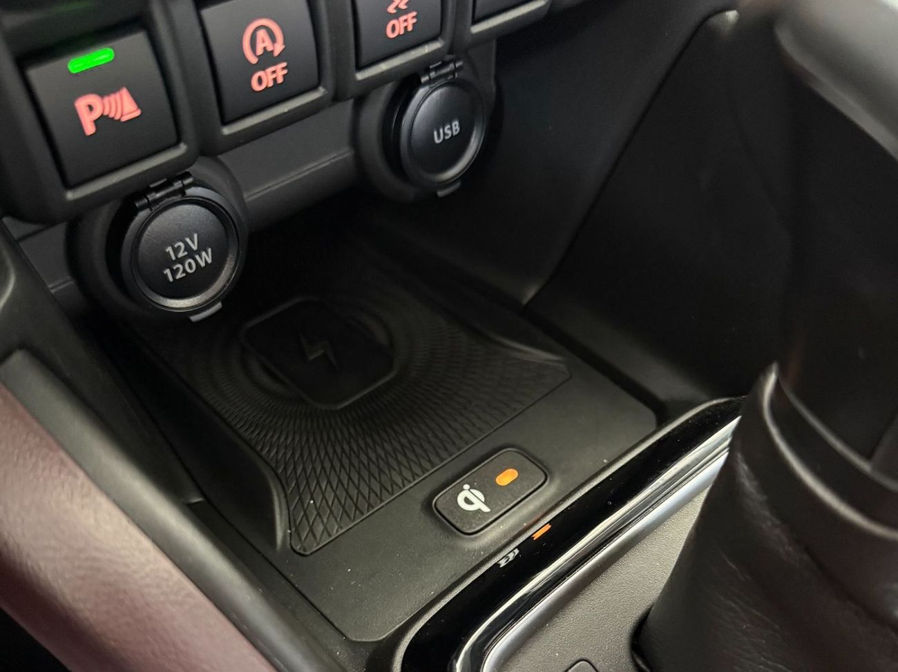 تويوتا أوربان كروزر URBAN CRUISER GLX 1.5 PANORAMA **EXPORT ONLY**التصدير فقط خارج الخليج***