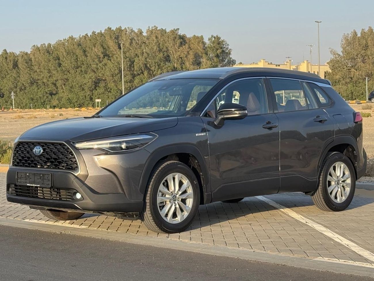 تويوتا كورولا كروس Top OF Range Corolla Cross 1.8L 2023 GCC (Hybrid) FULL OPTION