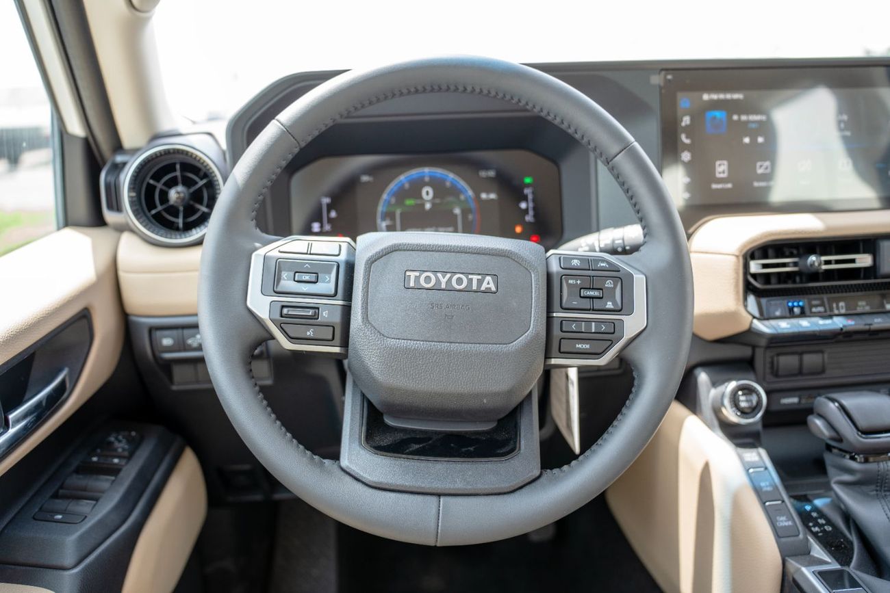 تويوتا برادو Toyota Prado 2024 2.4L Petrol 7 Seats