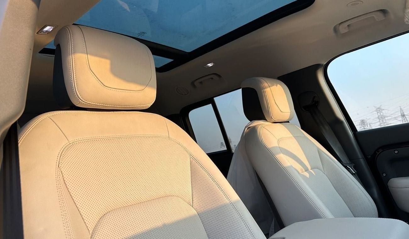 لاند روفر ديفندر 130 S P400 3.0L Turbocharged Brand New 0kms European Specs