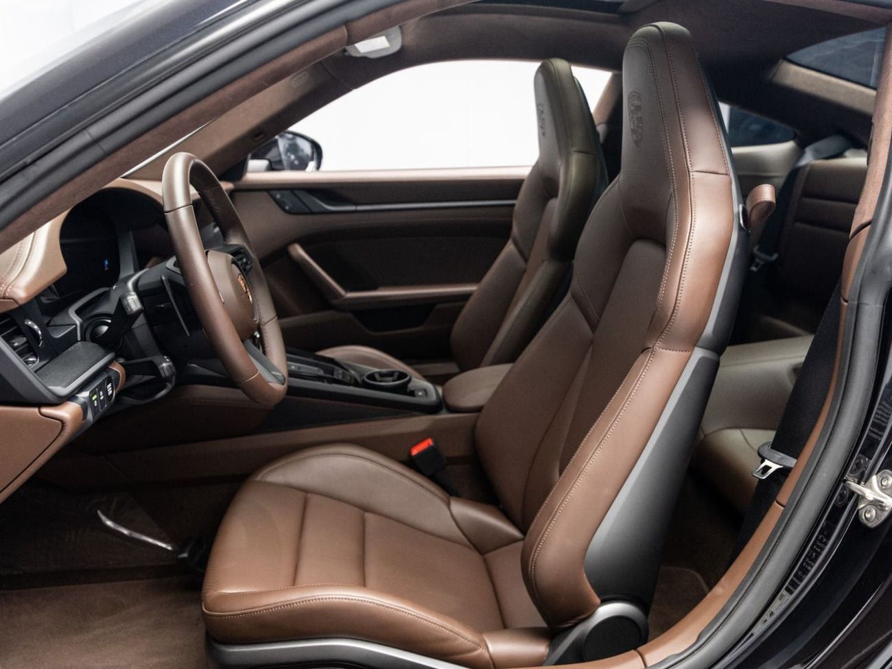 بورش 911 CARRERA GTS 2026 Porsche 911 Carrera GTS, Twin-Turbocharged 3.6L F6, 532 bhp, 8-Speed Auto PDK