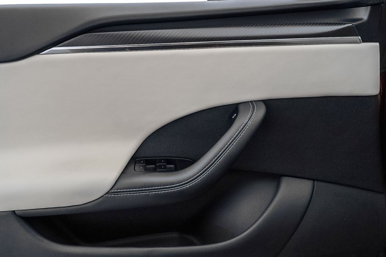 Tesla Model S Plaid (AWD)