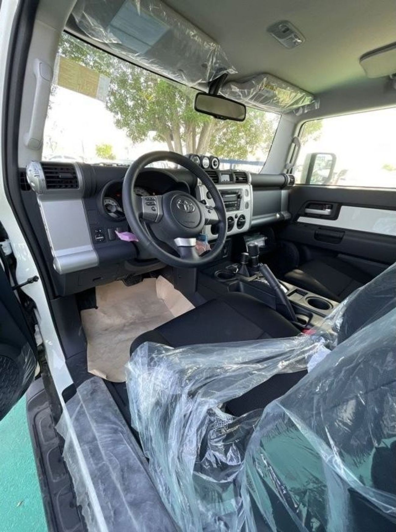 Toyota FJ Cruiser 2023 TOYOTA FJ CRUISER 4.0L PETROL AUTOMATIC ZERO KM