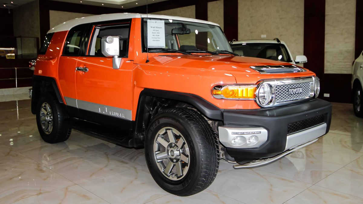 Toyota FJ Cruiser for sale. Orange, 2014