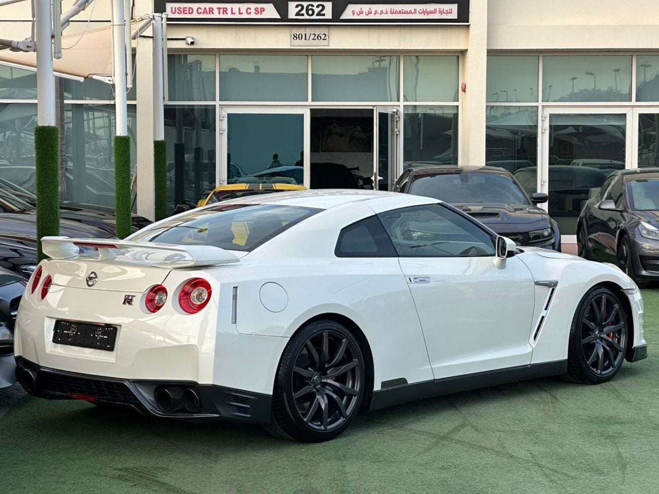 نيسان جي تي ار BLACK EDITION Premium 3.8L (2 Seater)