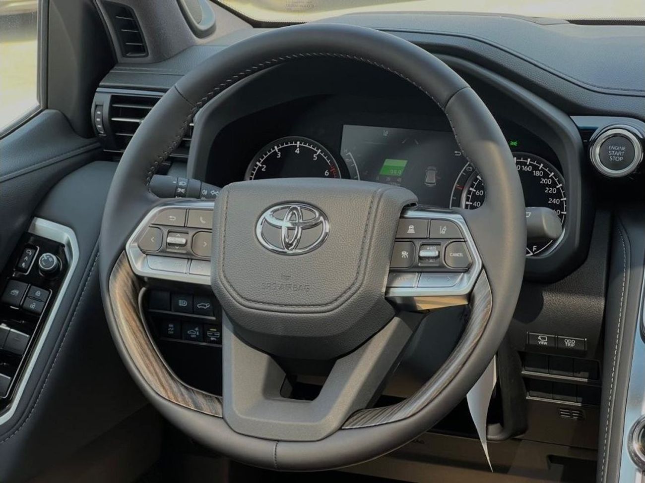 تويوتا لاند كروزر TOYOTA LAND CRUISER VXR TT 402 (300 SERIES) 3.5 L 4WD