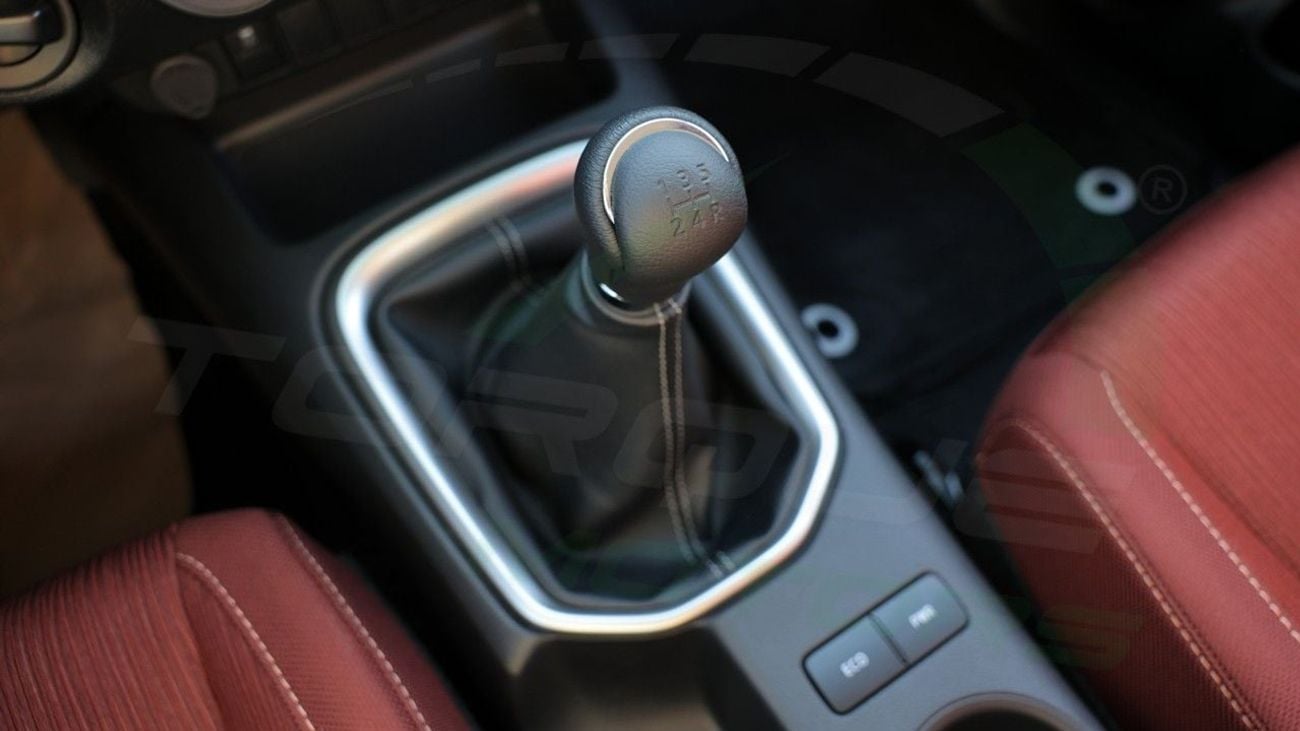 Toyota Hilux ( Only For Export ) 2026 Toyota Hilux SR5 Double Cabin 4x4 2.7L GCC BRAND NEW