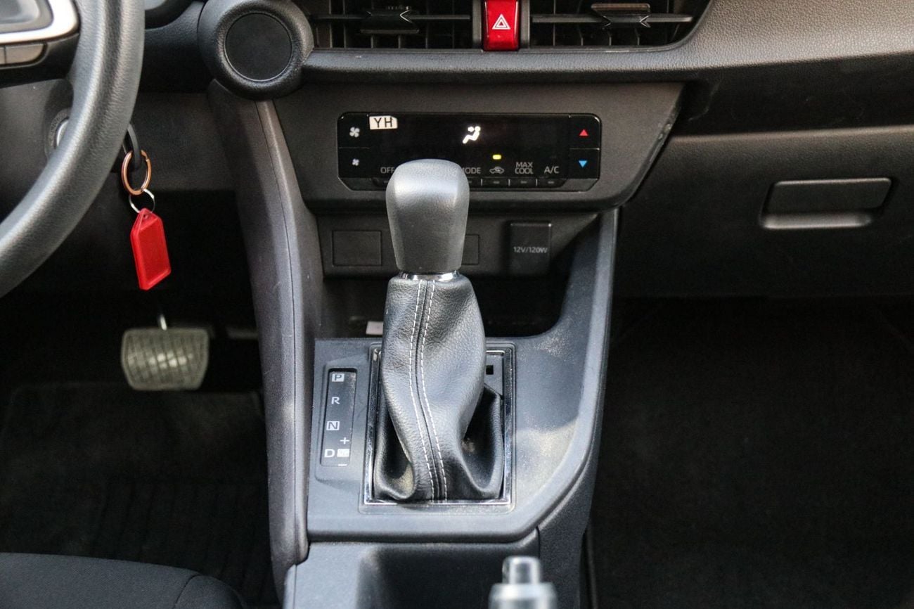 تويوتا يارس Used 2023 Toyota Yaris Sedan 1.5L | GCC Specs | Excellent Condition