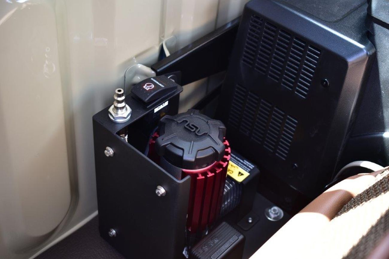 Toyota Land Cruiser Pick Up 2025 MODEL TOYOTA LAND CRUISER 79 SINGLE CAB PICKUP SDLX V6 4.0L PETROL 4WD AUTOMATIC