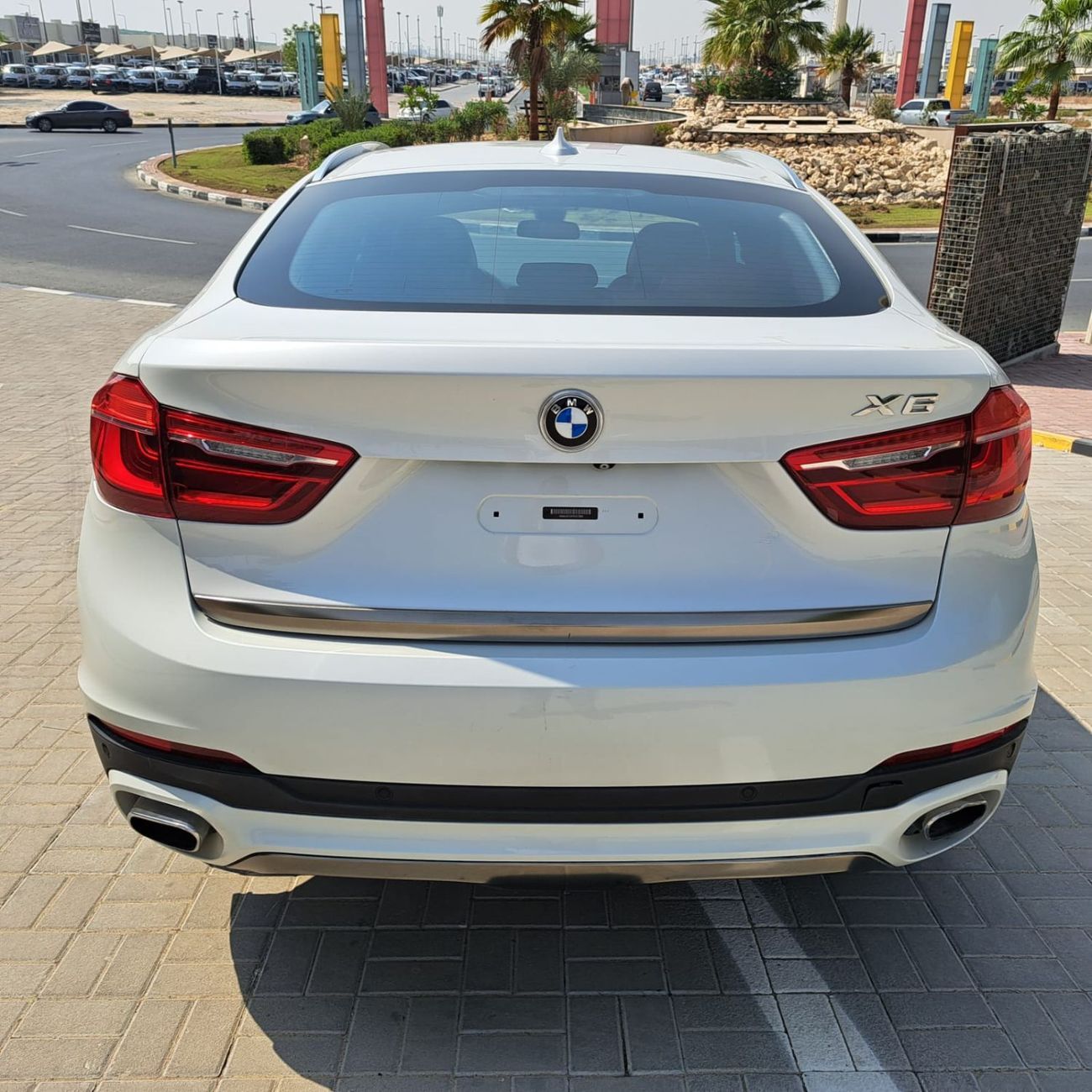 بي أم دبليو X6 50i Luxury 4.4L