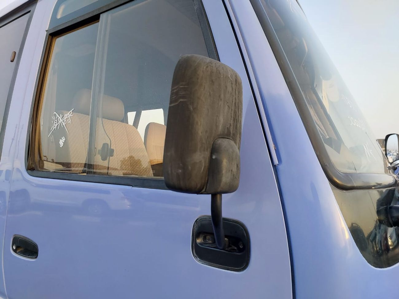 Toyota Coaster TOYOTA COASTER BUS RHD 1997 MODEL 4.1 L DIESEL AUTOMATIC(PM02631)