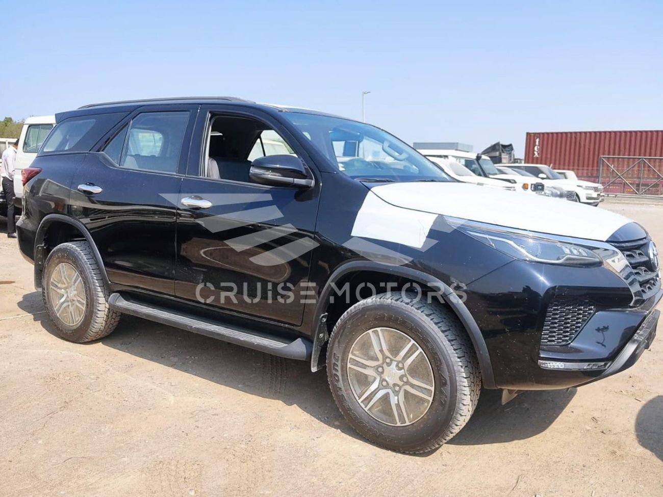 Toyota Fortuner Automatic - 2.7L - Petrol - SUV/Crossoveer - Four Wheel Drive - 7 seats - 5 doors