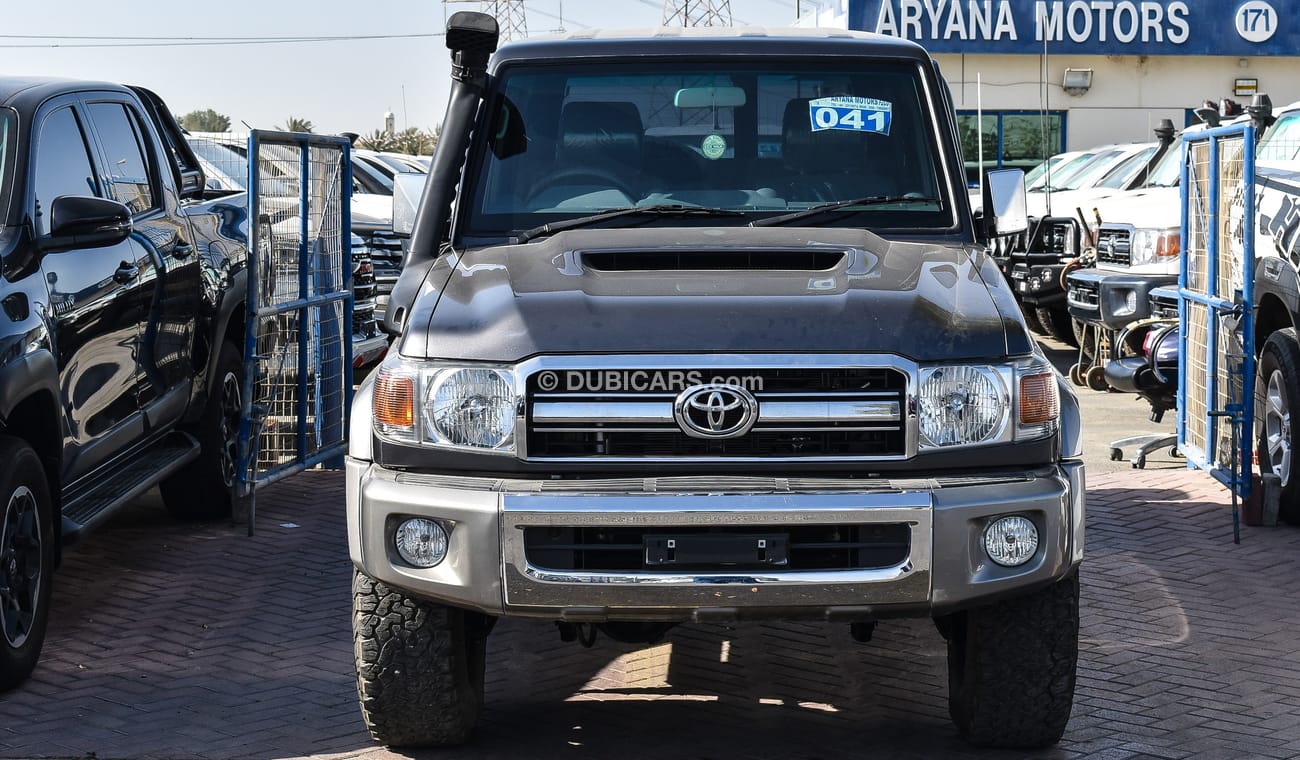 Toyota Land Cruiser 70 GXL V8 Diesel Right Hand