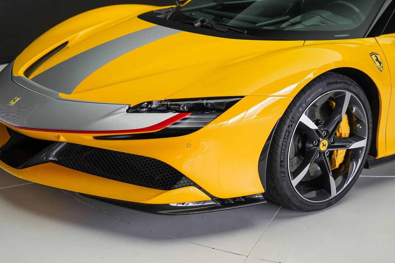 Ferrari SF90 Stradale ASSETTO FIORANO