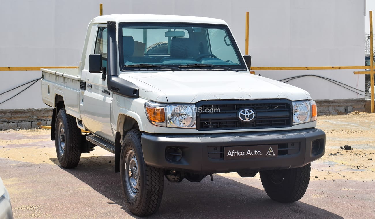 تويوتا لاند كروزر بيك آب 4.0L V6 Petrol