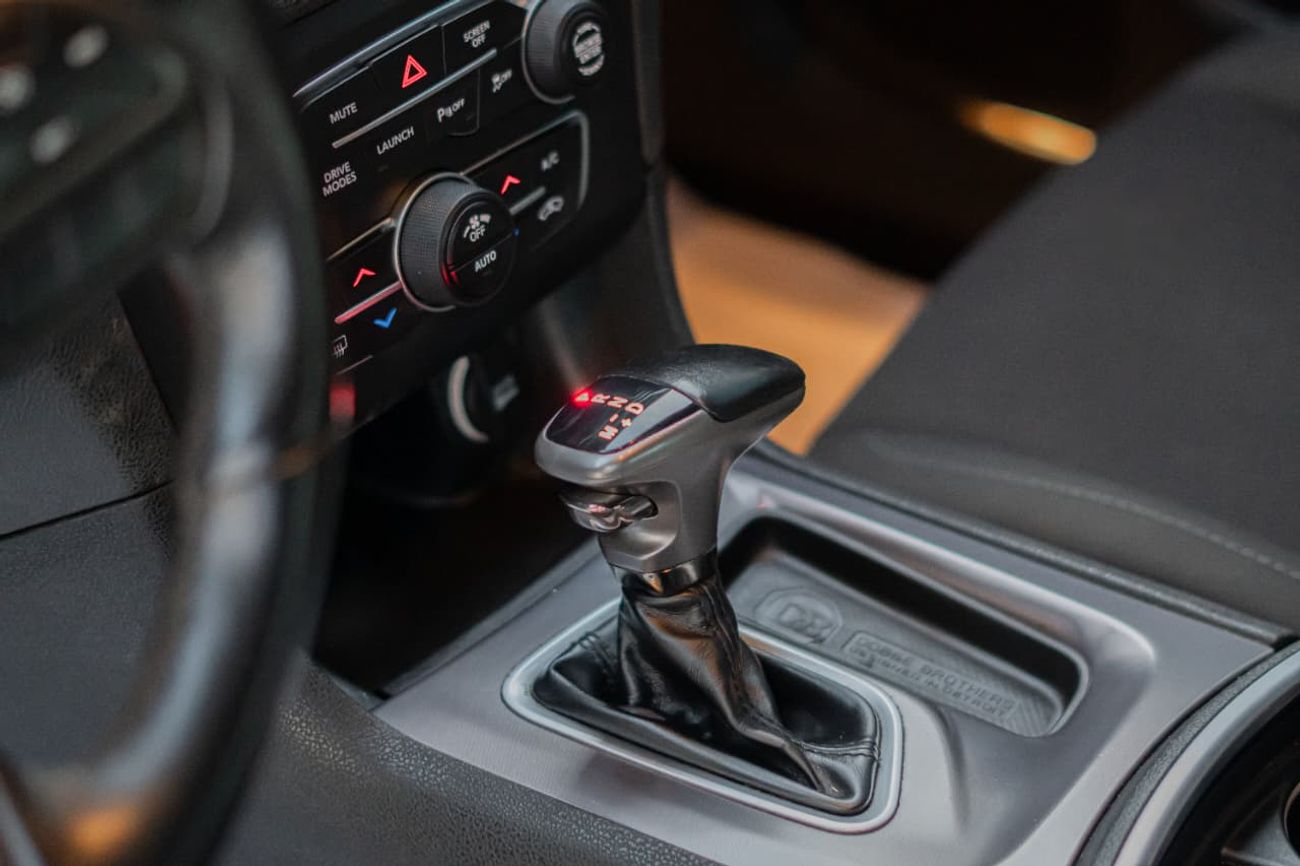 دودج تشارجر R/T Scat Pack 6.4L