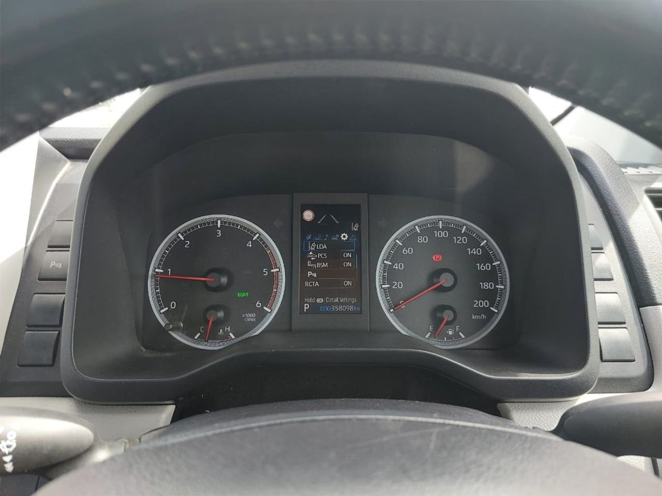 Toyota Hiace TOYOTA HIACE COMMUTER VAN RHD 2019 MODEL 2.8L DIESEL AUTOMATIC(PM01596)