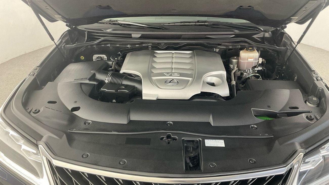 لكزس LX 570 Signature | upto AED 20,000 Ramadan Discount | شامل الضمان | 0 ﺪﻔﻋﺓ ﺃﻮﻟﻯ