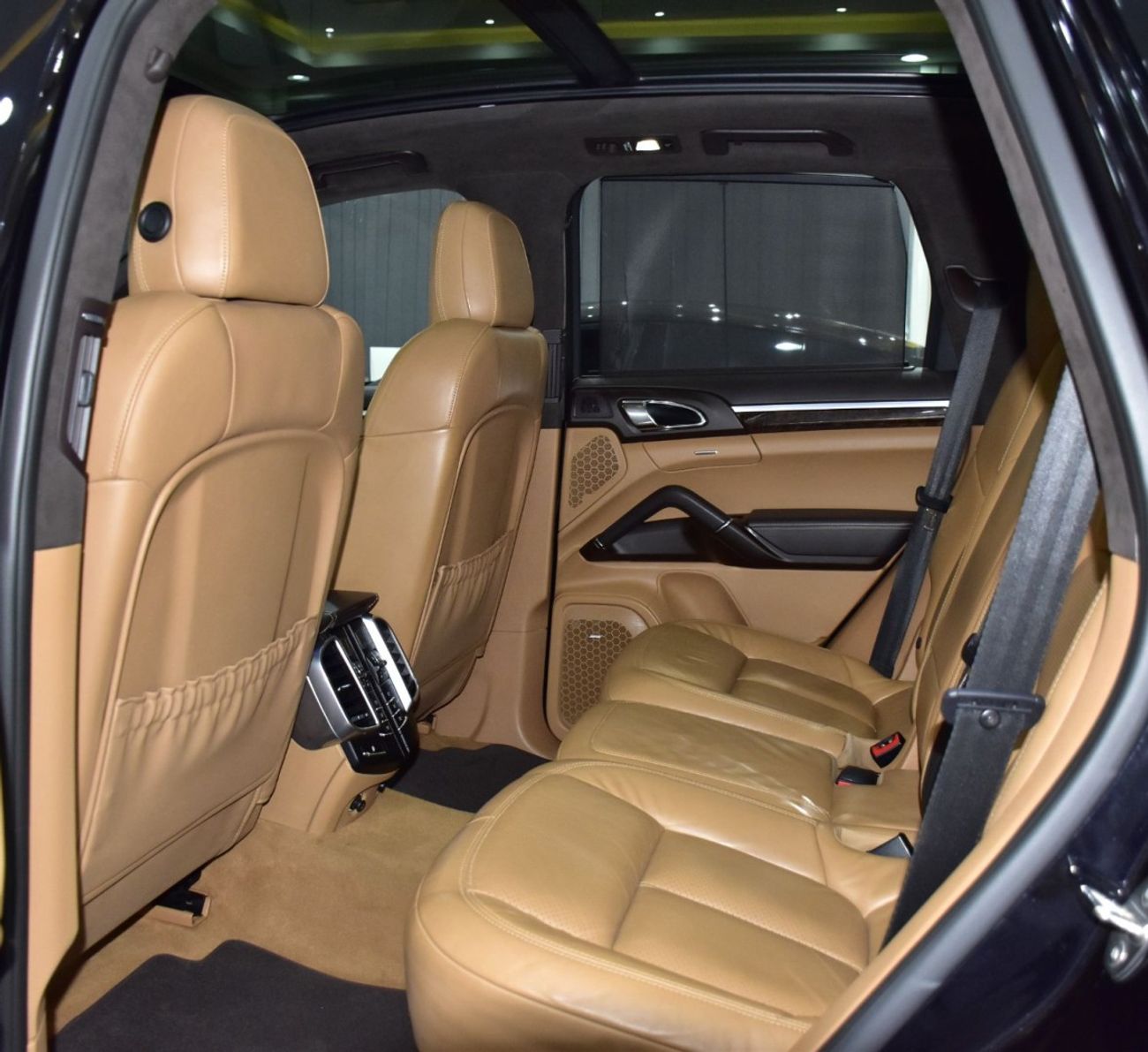 بورش كايان EXCELLENT DEAL for our Porsche Cayenne GTS ( 2016 Model ) in Black Color GCC Specs