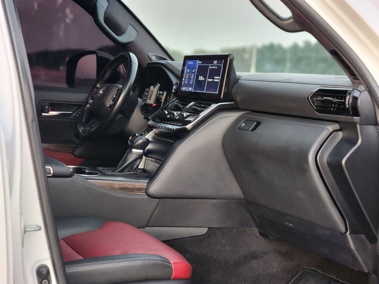 Toyota Land Cruiser VX.R twin turbo full options