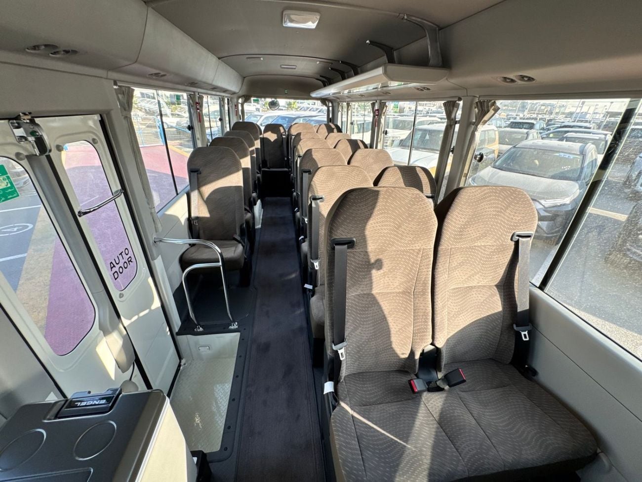 Toyota Coaster 2026 TOYOTA COASTER HIROOF 4.0L DIESEL M/T 22 SEATER 3PELR LUGGAGE RACK BRAND NEW 0KM