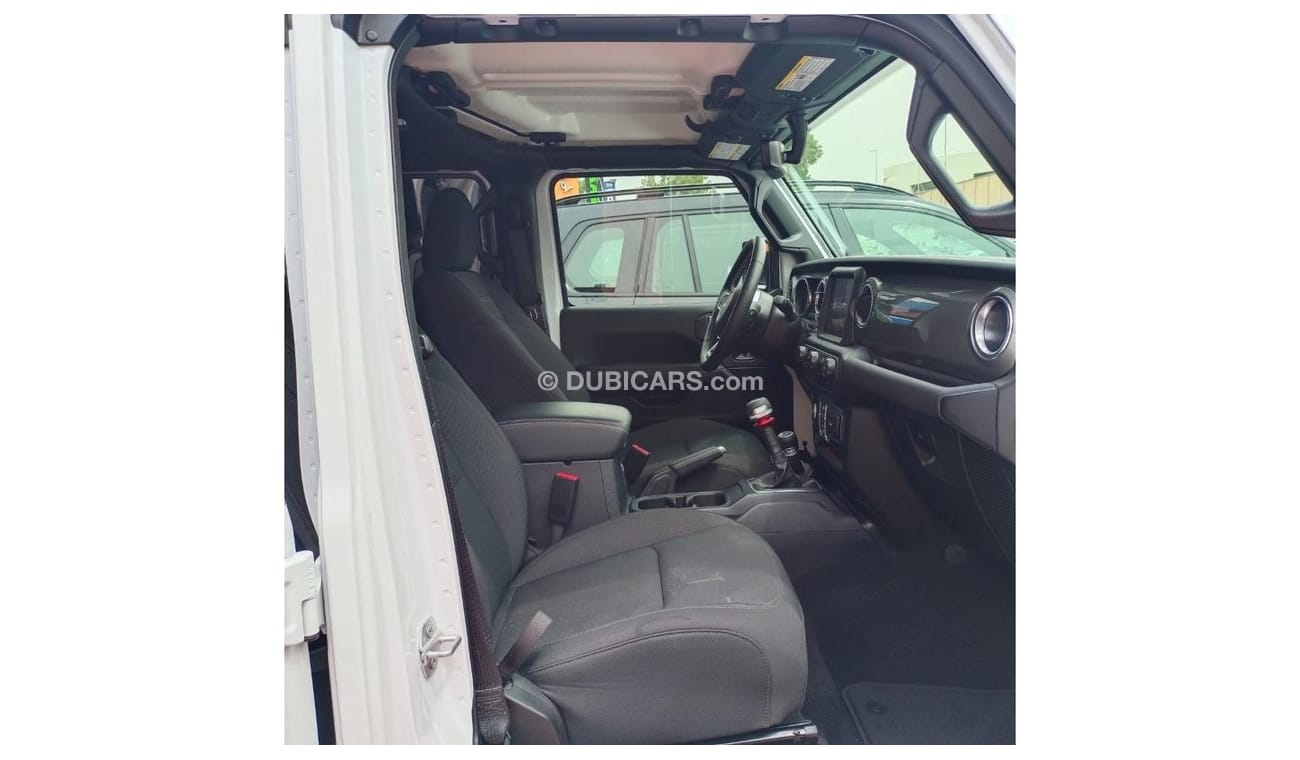 جيب رانجلر صحارى