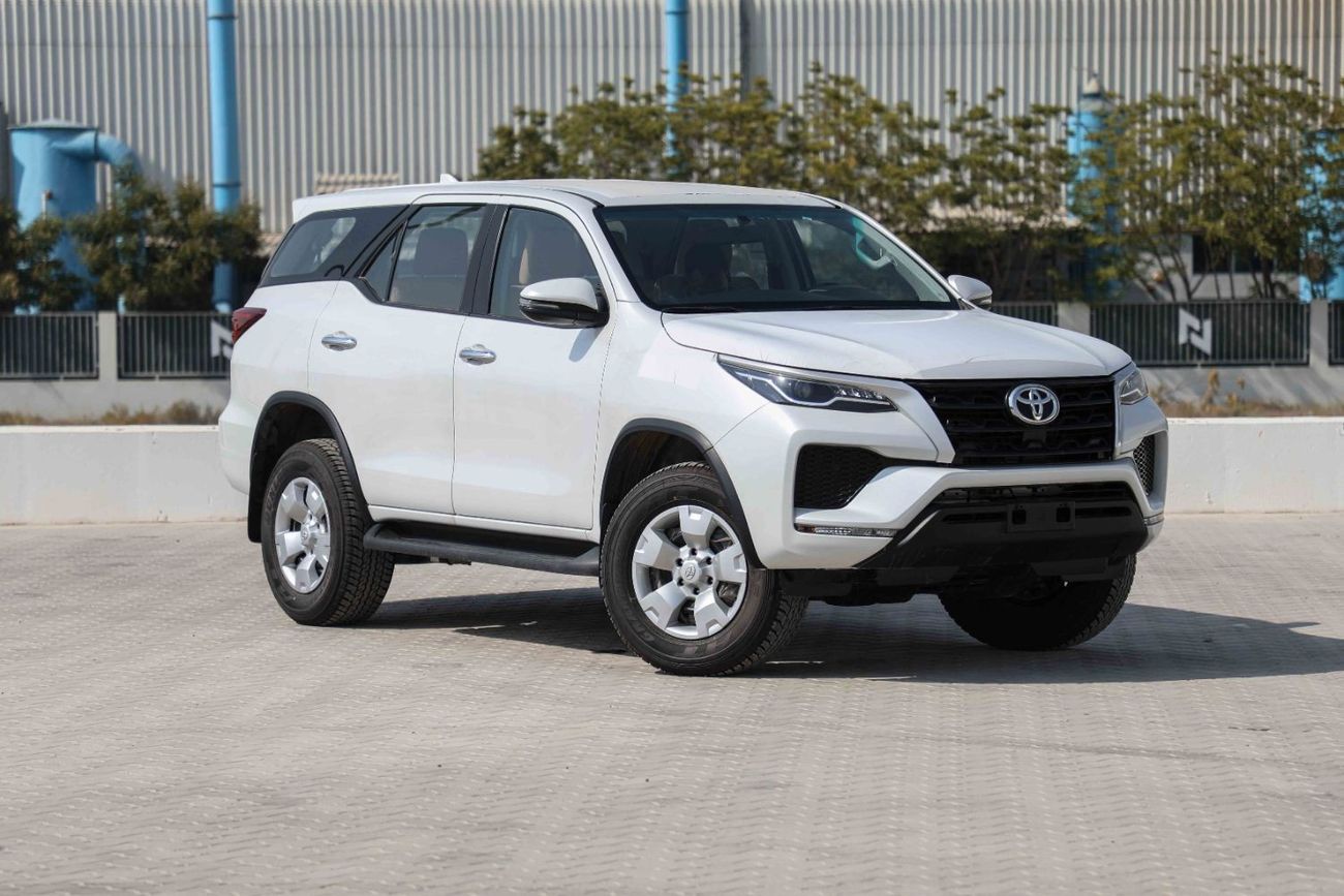 Toyota Fortuner 2023 Toyota Fortuner 4X4 2.4 Low - Platinum White Pearl inside Chamois | Export Only